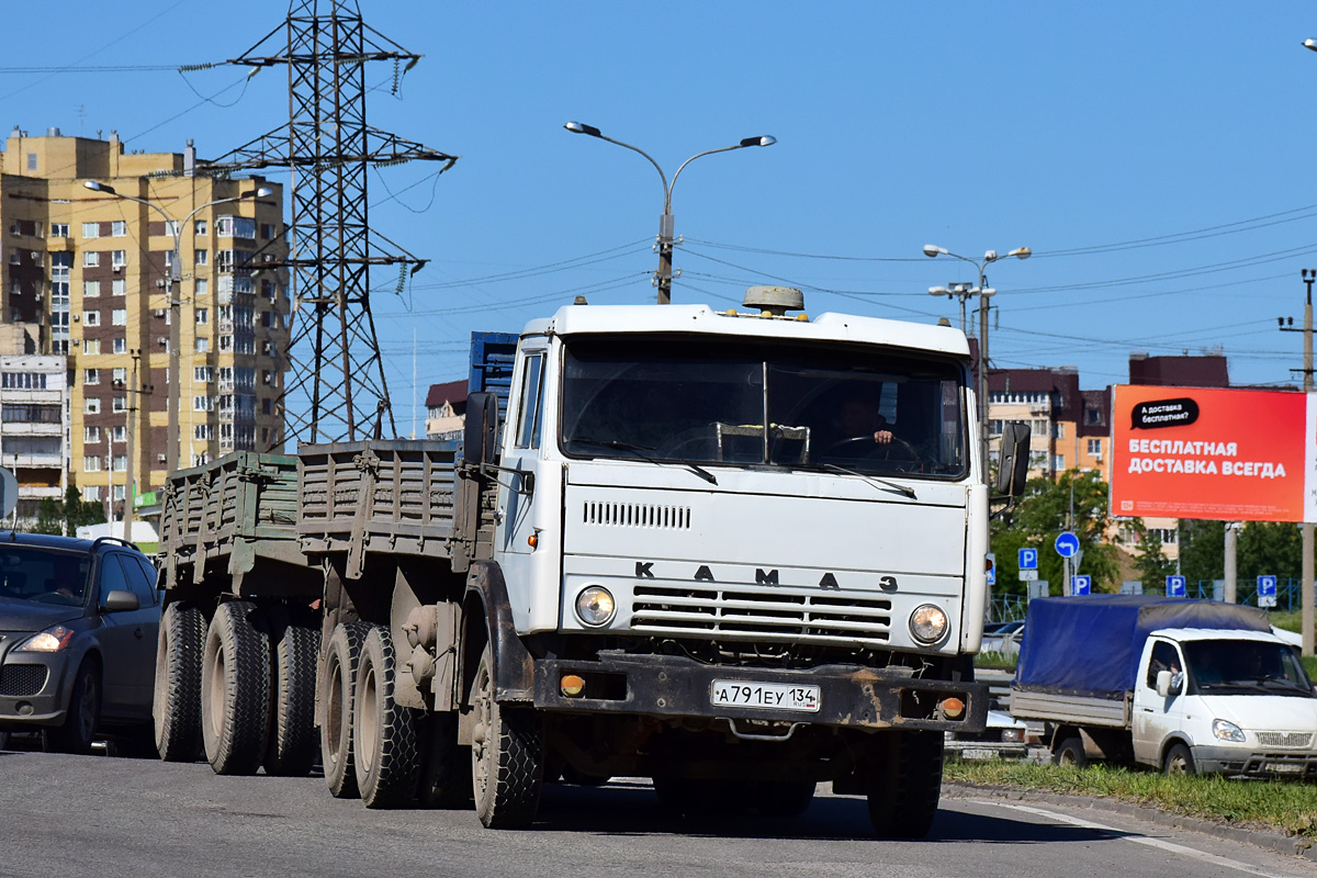 Волгоградская область, № А 791 ЕУ 134 — КамАЗ-53208