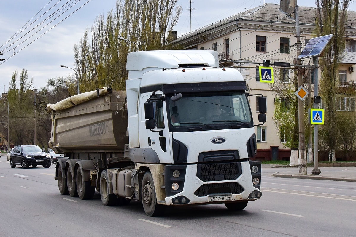 Волгоградская область, № Е 542 МВ 134 — Ford Cargo ('2012) 1842T