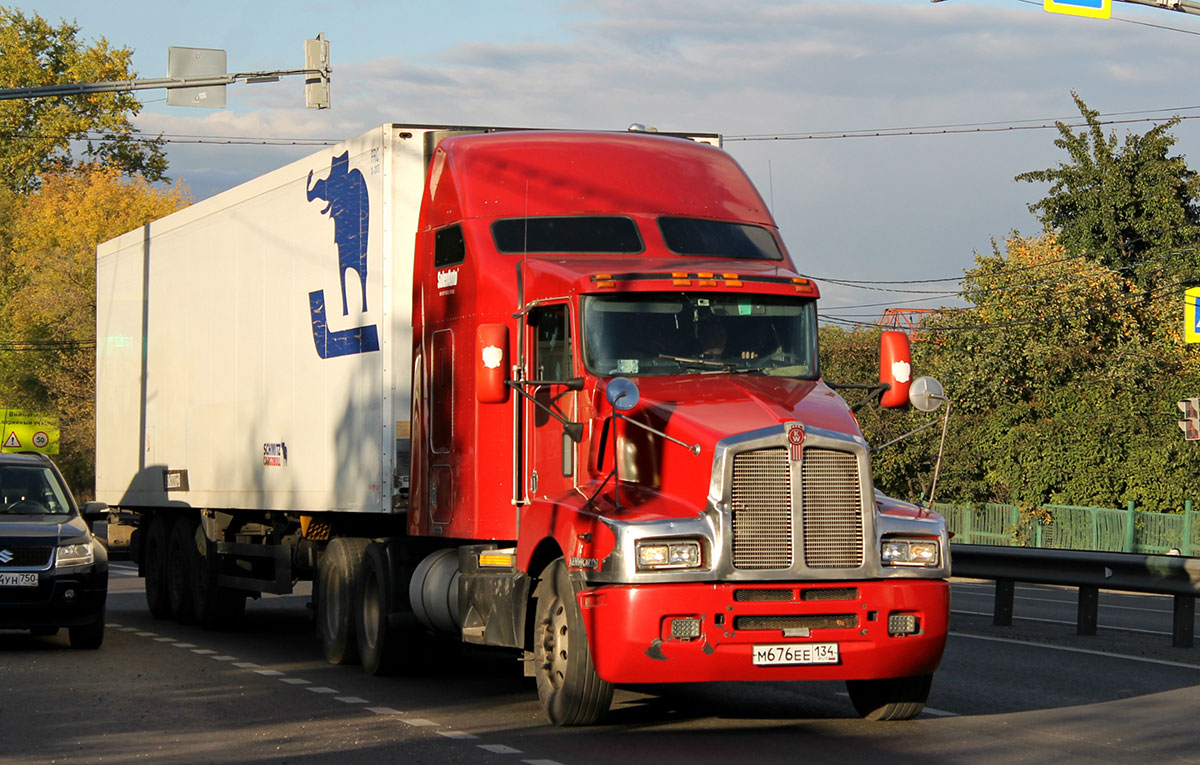 Волгоградская область, № М 676 ЕЕ 134 — Kenworth T600