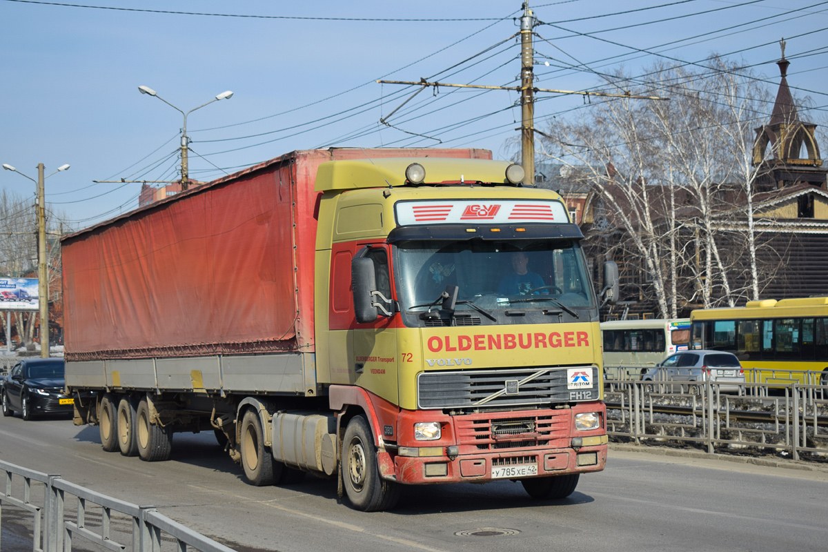 Кемеровская область, № У 785 ХЕ 42 — Volvo ('1993) FH12.380