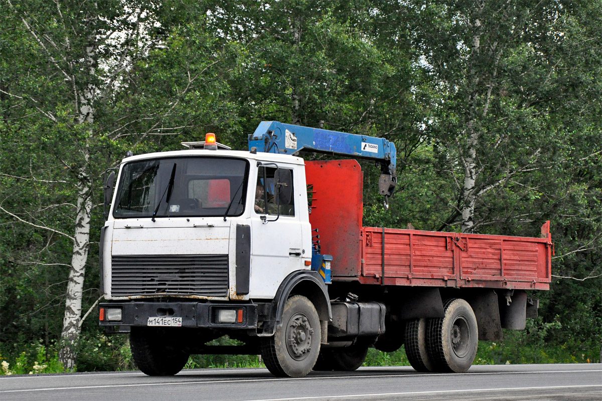 Новосибирская область, № М 141 ЕС 154 — МАЗ-5336 (общая модель)