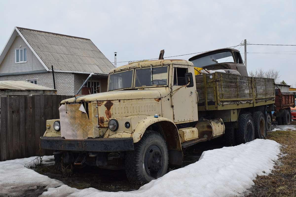 Алтайский край, № М 637 ОР 22 — КрАЗ-257Б1