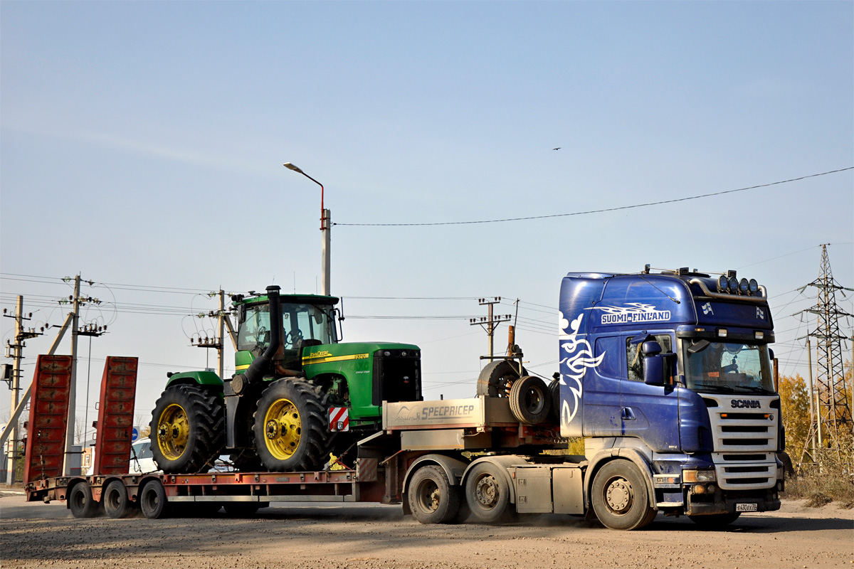 Алтайский край, № Е 430 ЕХ 70 — Scania ('2004) R470; Новосибирская область, № 4764 НА 54 — John Deere (общая модель)