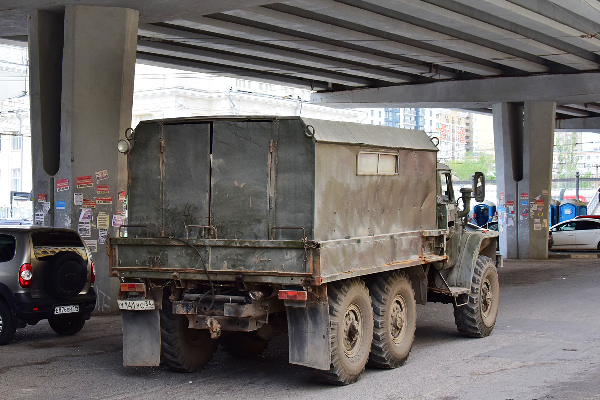 Волгоградская область, № 716 — Урал-375Д