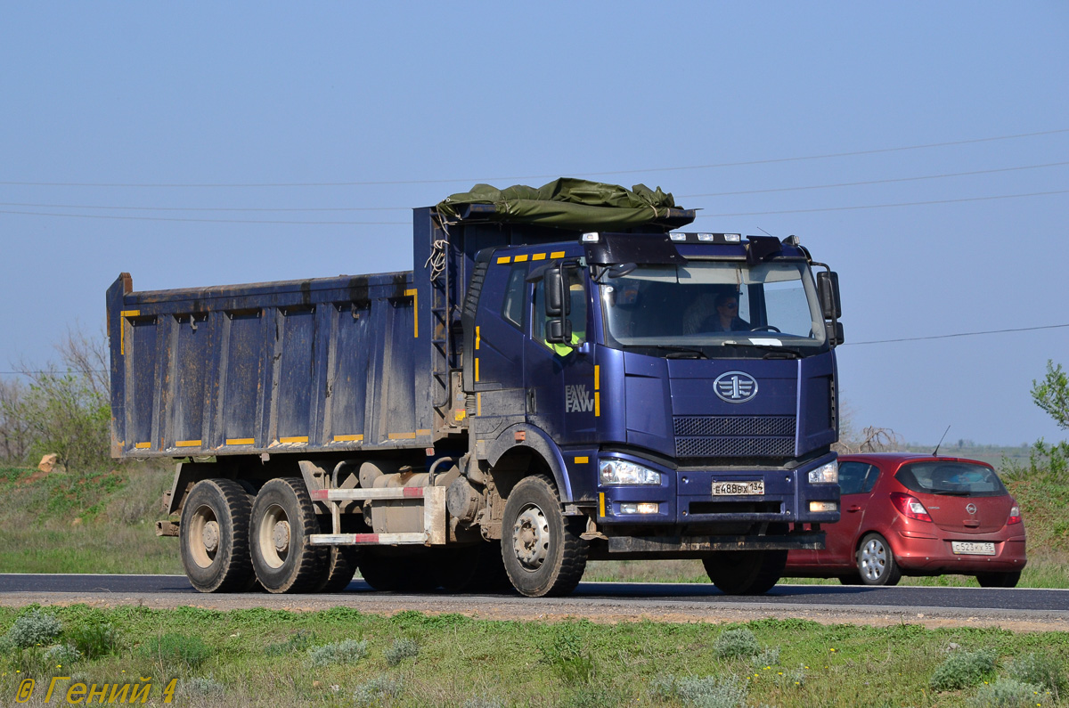 Волгоградская область, № Е 488 ВХ 134 — FAW J6 CA3250