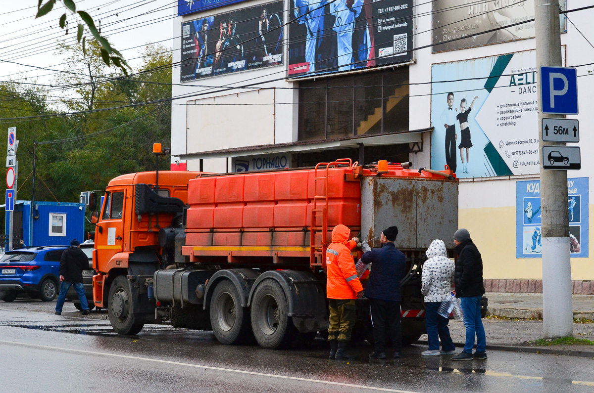 Волгоградская область, № В 442 УС 134 — КамАЗ-65115-42