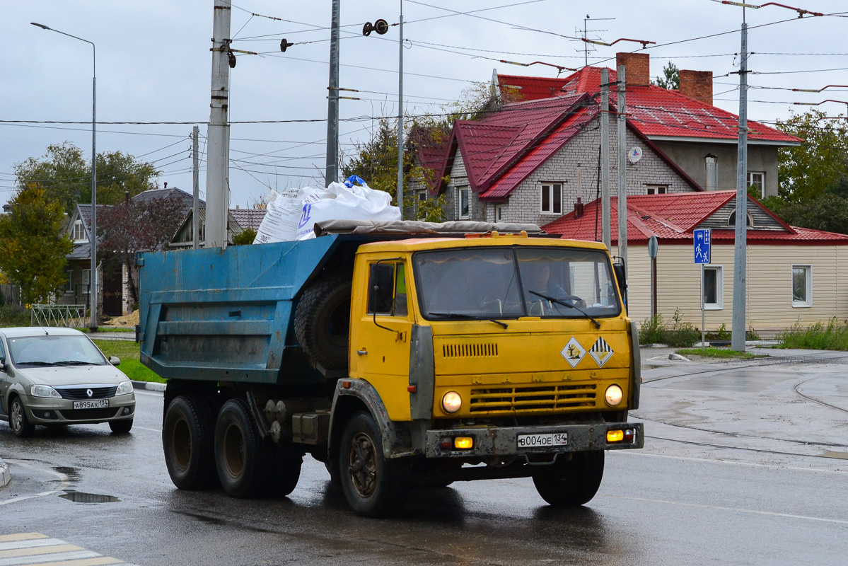 Волгоградская область, № В 004 ОЕ 134 — КамАЗ-55111 [551110]