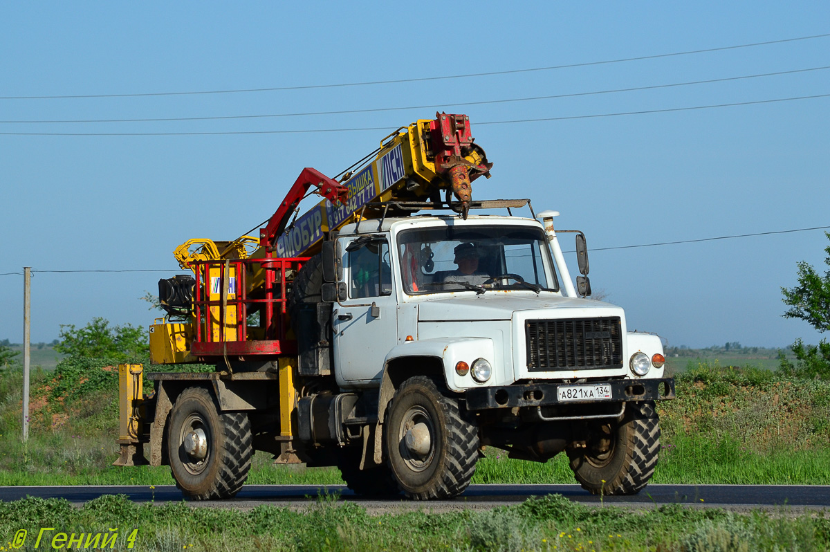 Волгоградская область, № А 821 ХА 134 — ГАЗ-33081 «Садко»