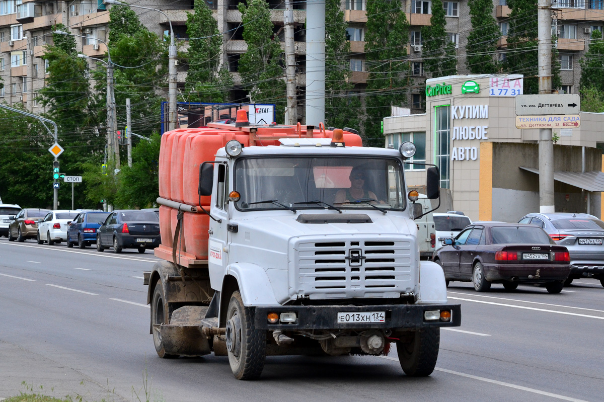 Волгоградская область, № Е 013 ХН 134 — ЗИЛ-433362