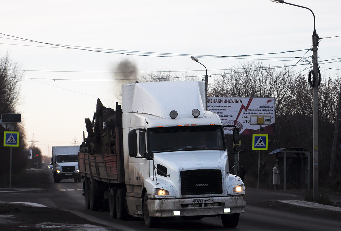 Омская область, № Р 493 МУ 55 — Volvo VNL610