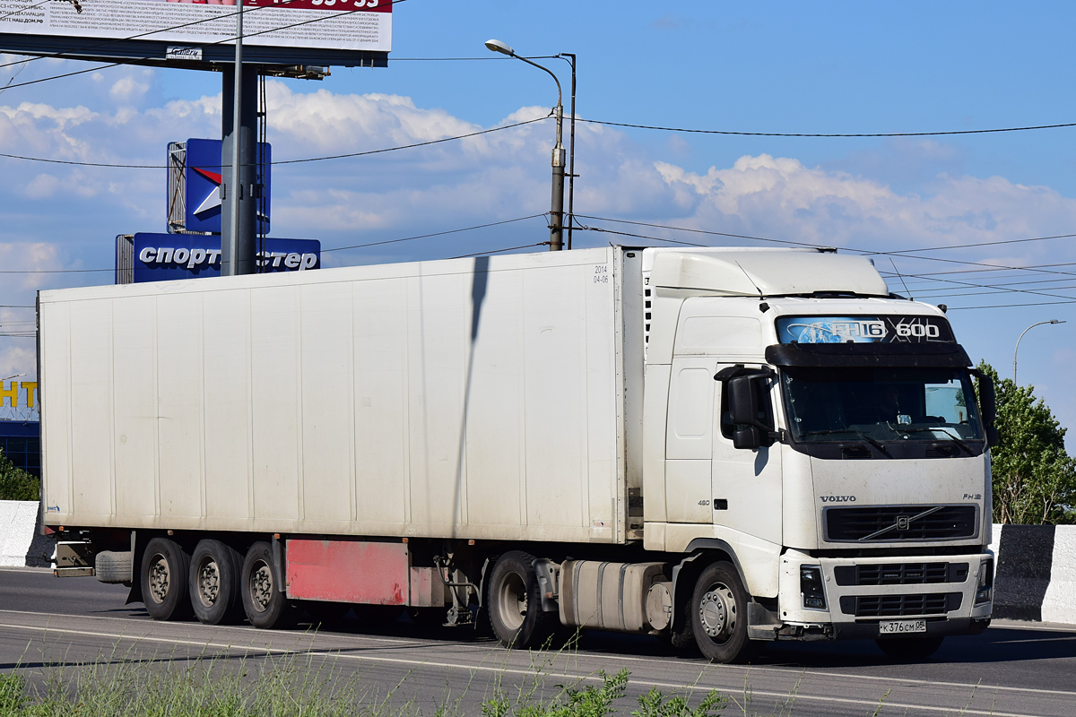 Дагестан, № К 376 СМ 05 — Volvo ('2002) FH12.460