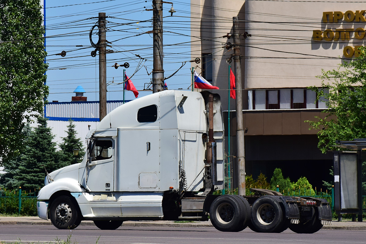 Дагестан, № Р 800 РТ 05 — Freightliner Columbia