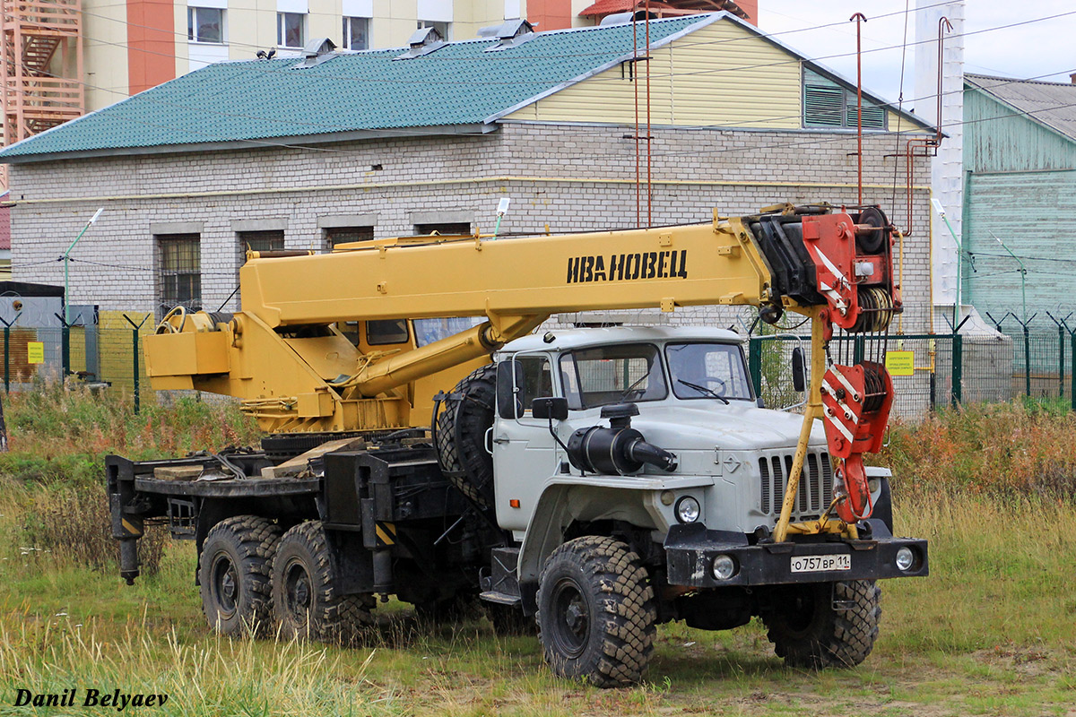 Ненецкий автономный округ, № О 757 ВР 11 — Урал-4320-40