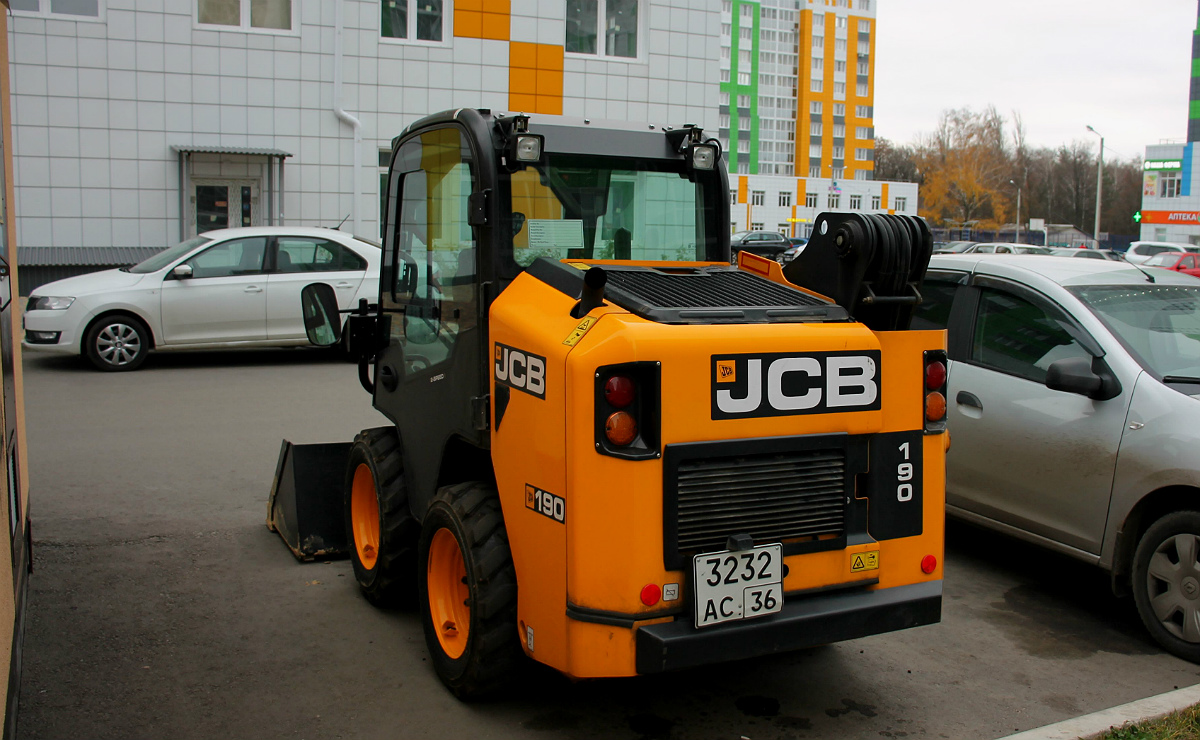 Воронежская область, № 3232 АС 36 — JCB 190