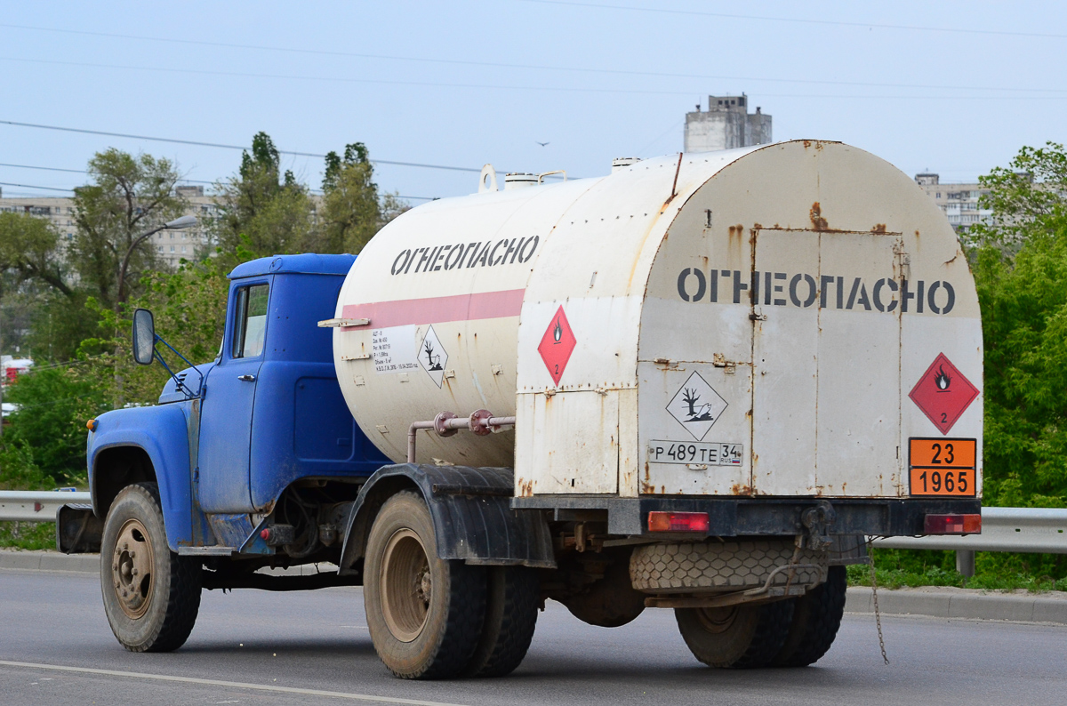 Волгоградская область, № Р 489 ТЕ 34 — ЗИЛ-431412