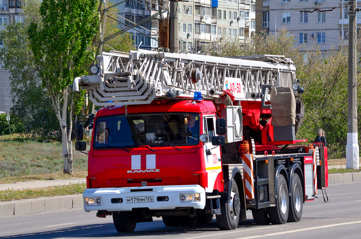 Волгоградская область, № М 179 ММ 134 — КамАЗ-65115-A4