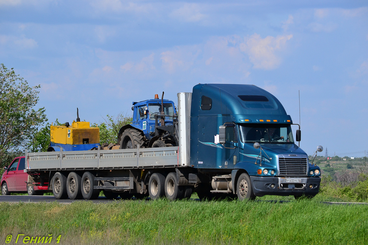 Татарстан, № Р 632 РУ 16 — Freightliner Century Class