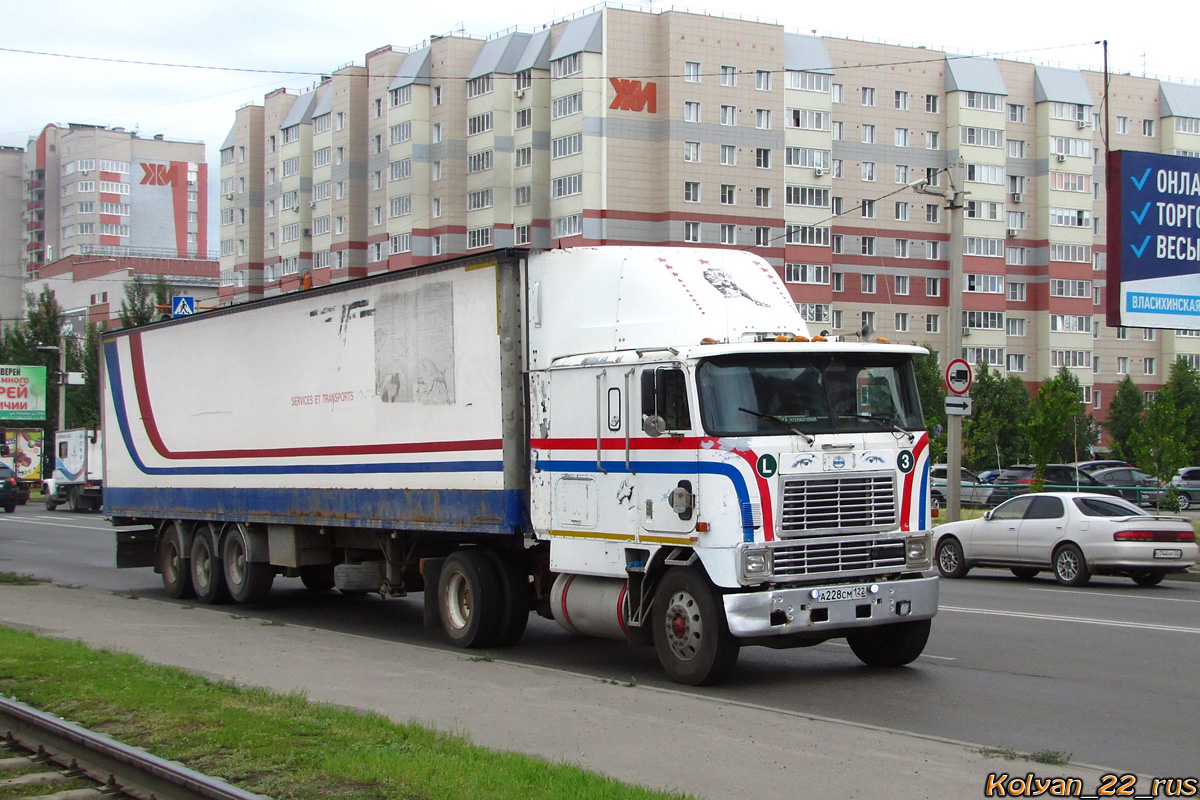 Алтайский край, № А 228 СМ 122 — International 9800 [SRS, SRR]