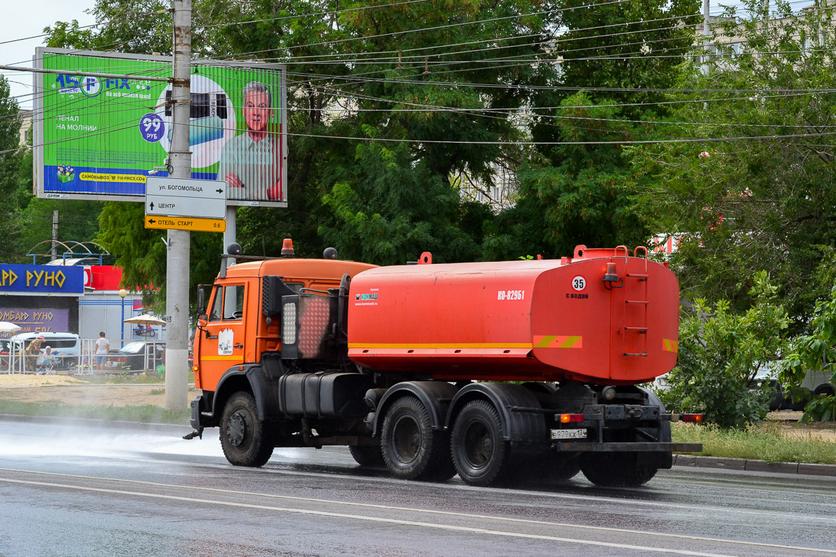 Волгоградская область, № В 979 КХ 134 — КамАЗ-65115-62