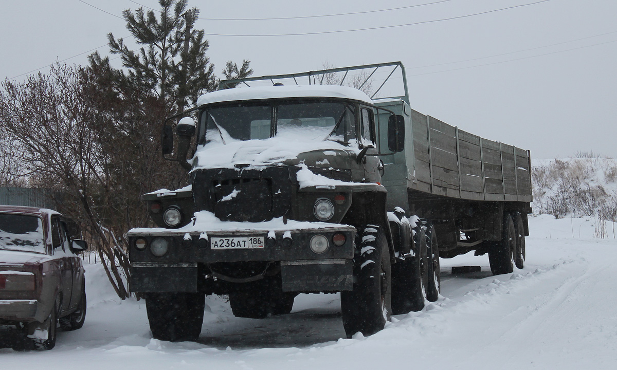 Ханты-Мансийский автоном.округ, № А 236 АТ 186 — Урал-4320