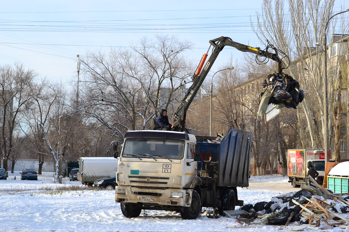 Волгоградская область, № О 752 АО 196 — КамАЗ-43253-G5