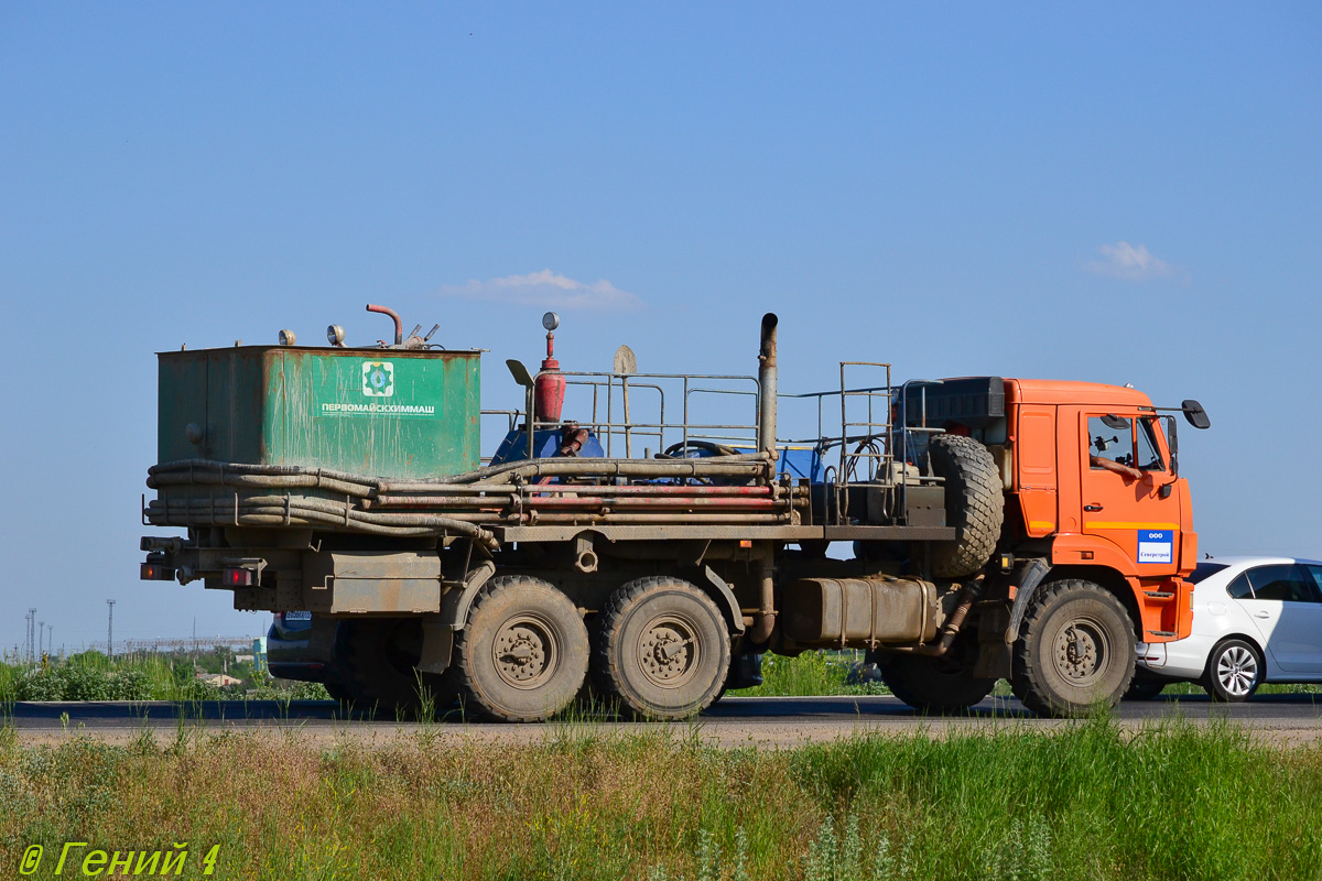 Саратовская область, № А 996 АС 164 — КамАЗ-43118-10 [43118K]