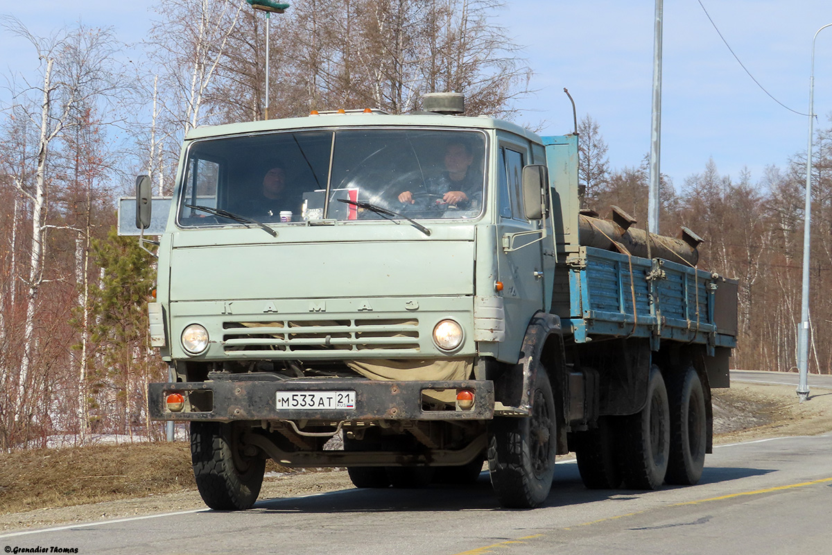 Чувашия, № М 533 АТ 21 — КамАЗ-53213