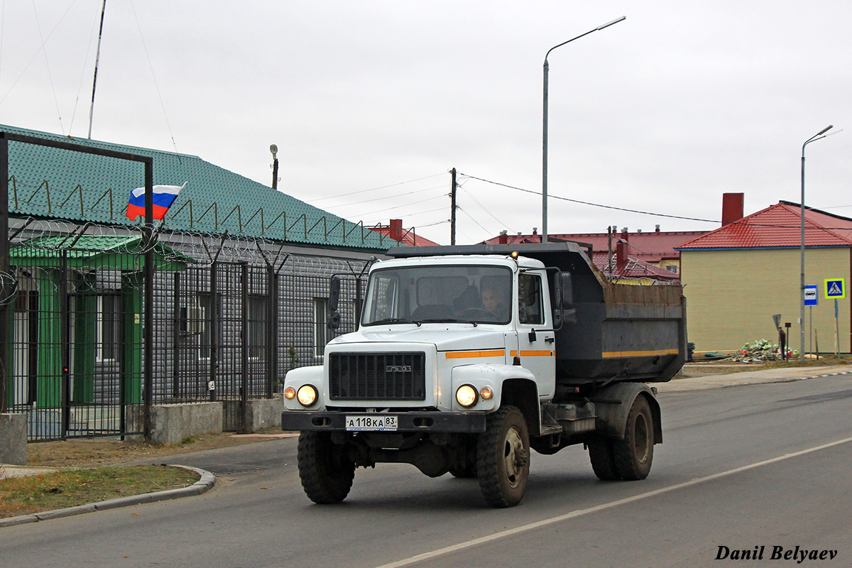 Ненецкий автономный округ, № А 118 КА 83 — ГАЗ-33086 «Земляк»