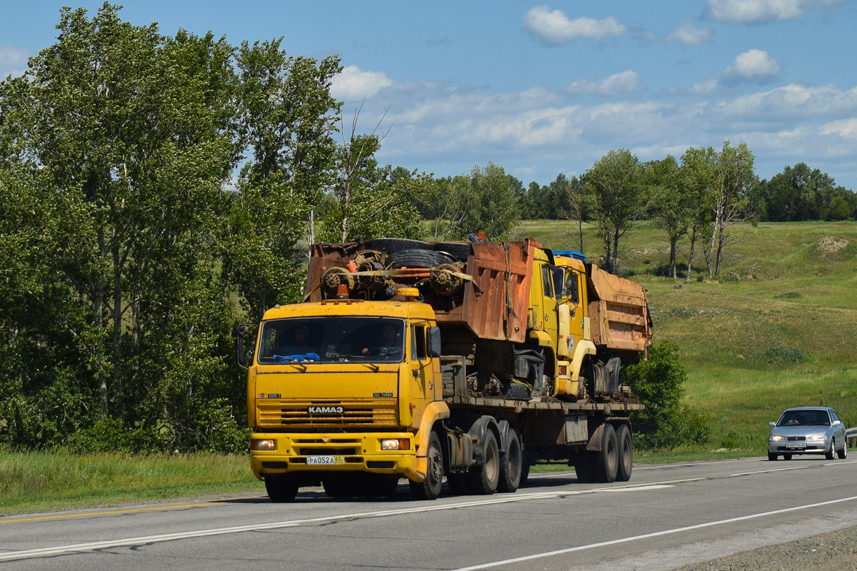 Сахалинская область, № РА 052 А 65 — КамАЗ-65116-62