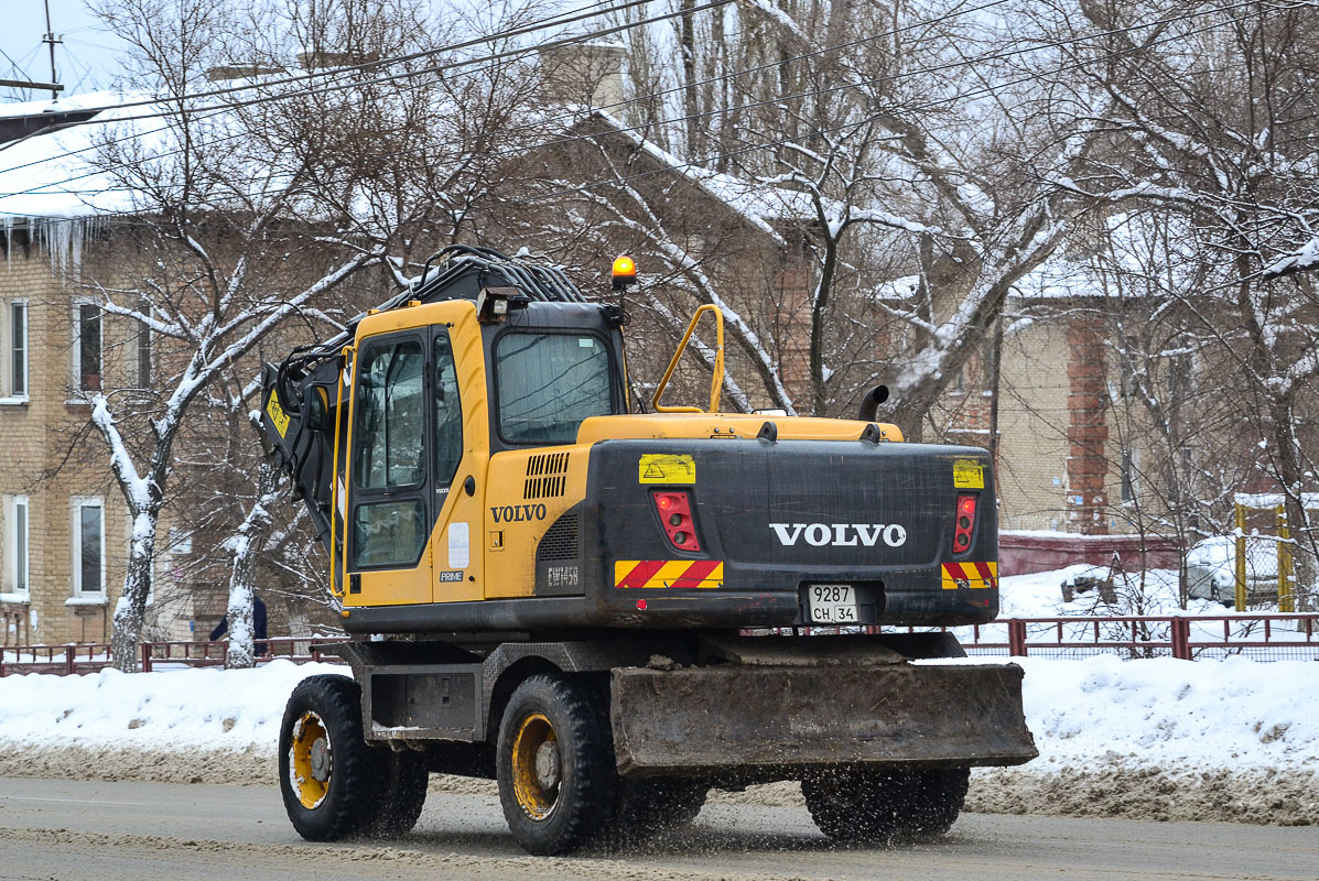 Волгоградская область, № 9287 СН 34 — Volvo EW145