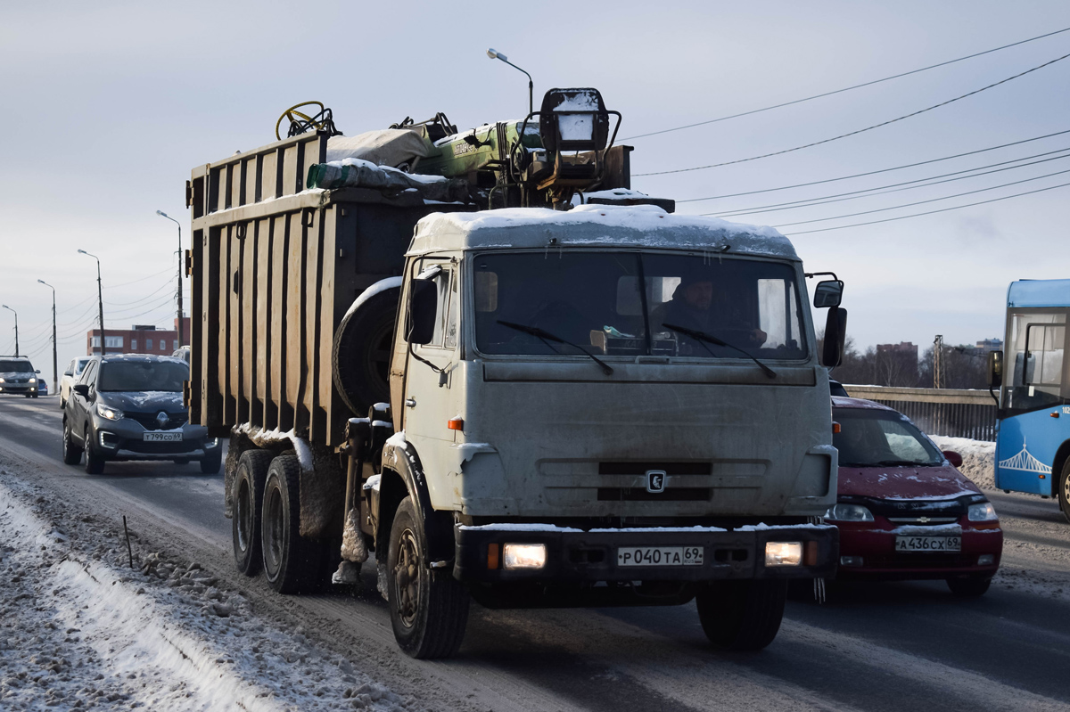 Тверская область, № Р 040 ТА 69 — КамАЗ-53212