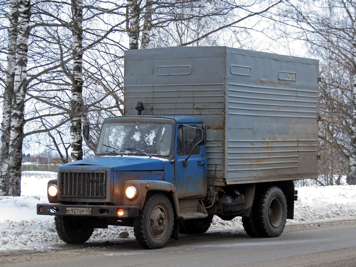 Кировская область, № О 927 ЕР 43 — ГАЗ-33072