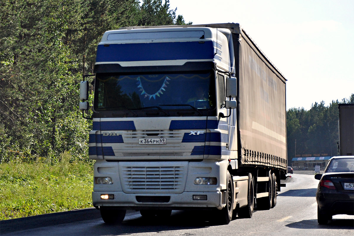 Тверская область, № К 364 РН 69 — DAF XF95 FT