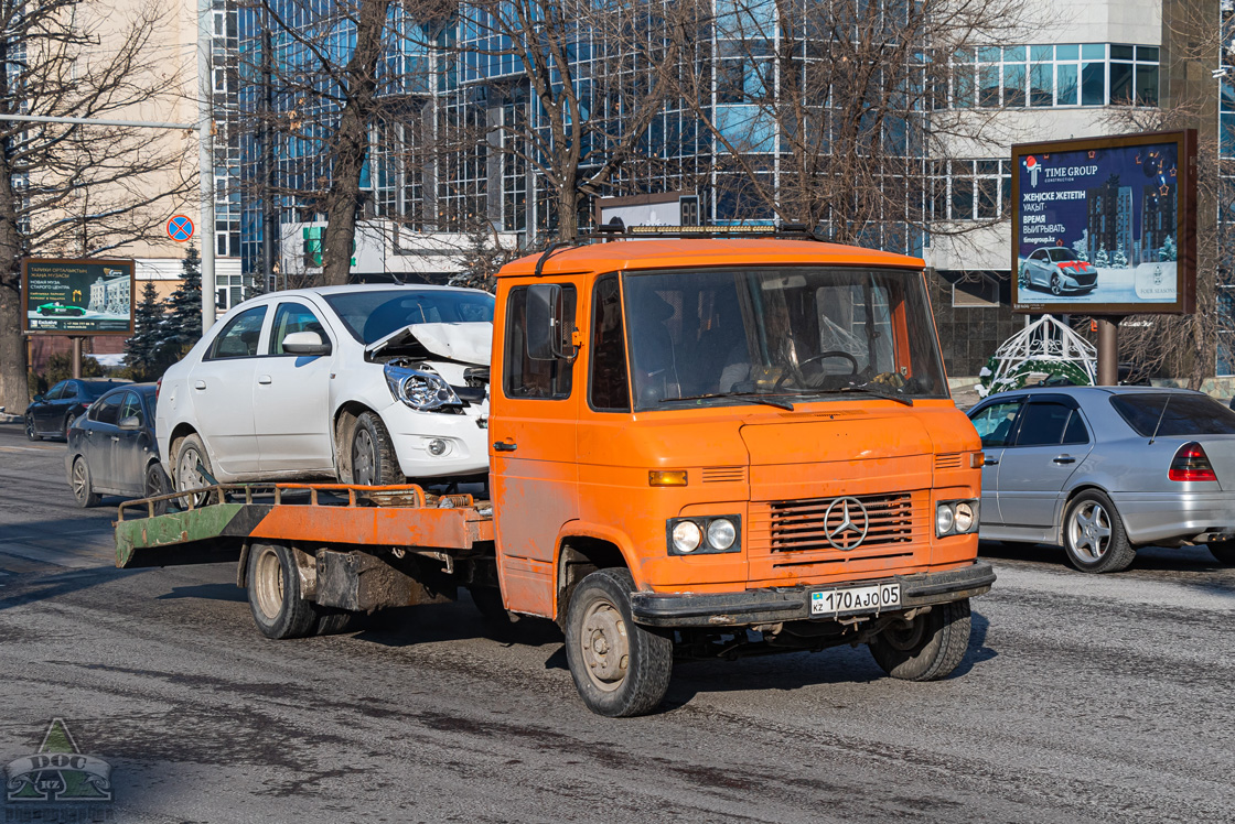 Алматинская область, № 170 AJO 05 — Mercedes-Benz T2 ('1967)