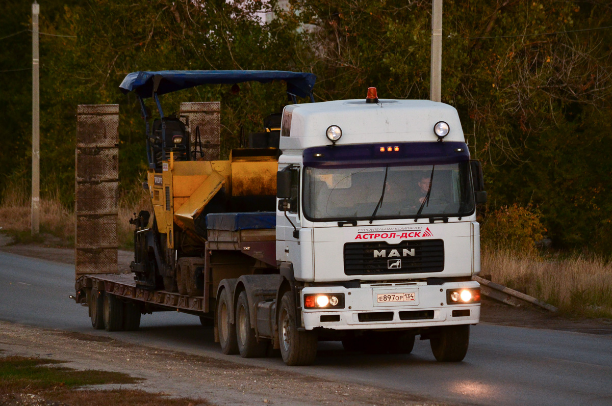 Волгоградская область, № Е 897 ОР 134 — MAN F2000 26.xxx (общая)