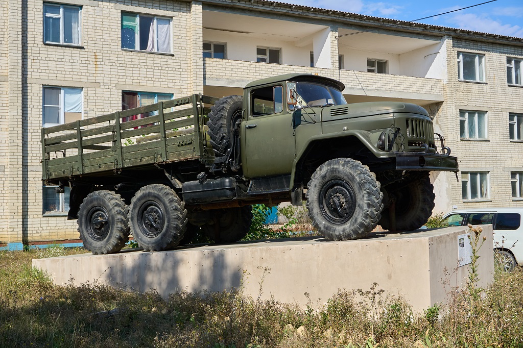 Ставропольский край, № (26) Б/Н 0008 — ЗИЛ-131Н; Ставропольский край — Автомобили на постаментах; Техника на постаментах, памятники (Ставропольский край)