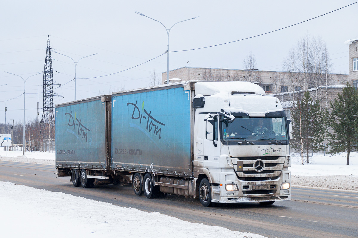 Таджикистан, № 3111 OZ 02 — Mercedes-Benz Actros ('2009)