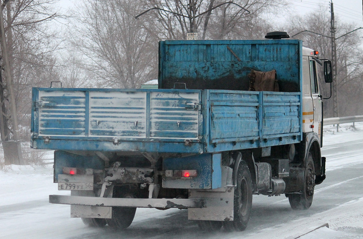 Оренбургская область, № Е 799 УХ 56 — МАЗ-53366