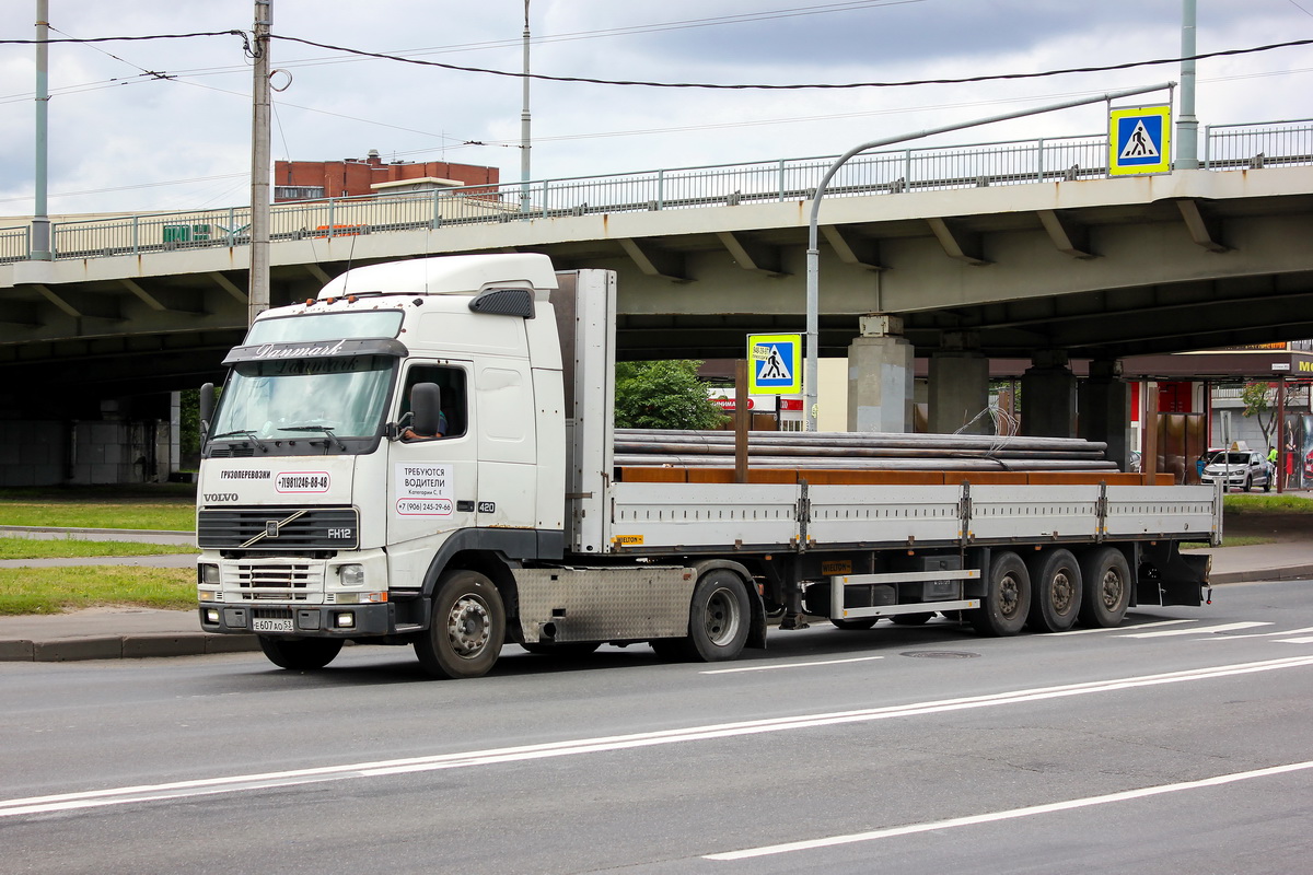 Новгородская область, № Е 607 АО 53 — Volvo ('1993) FH12.420