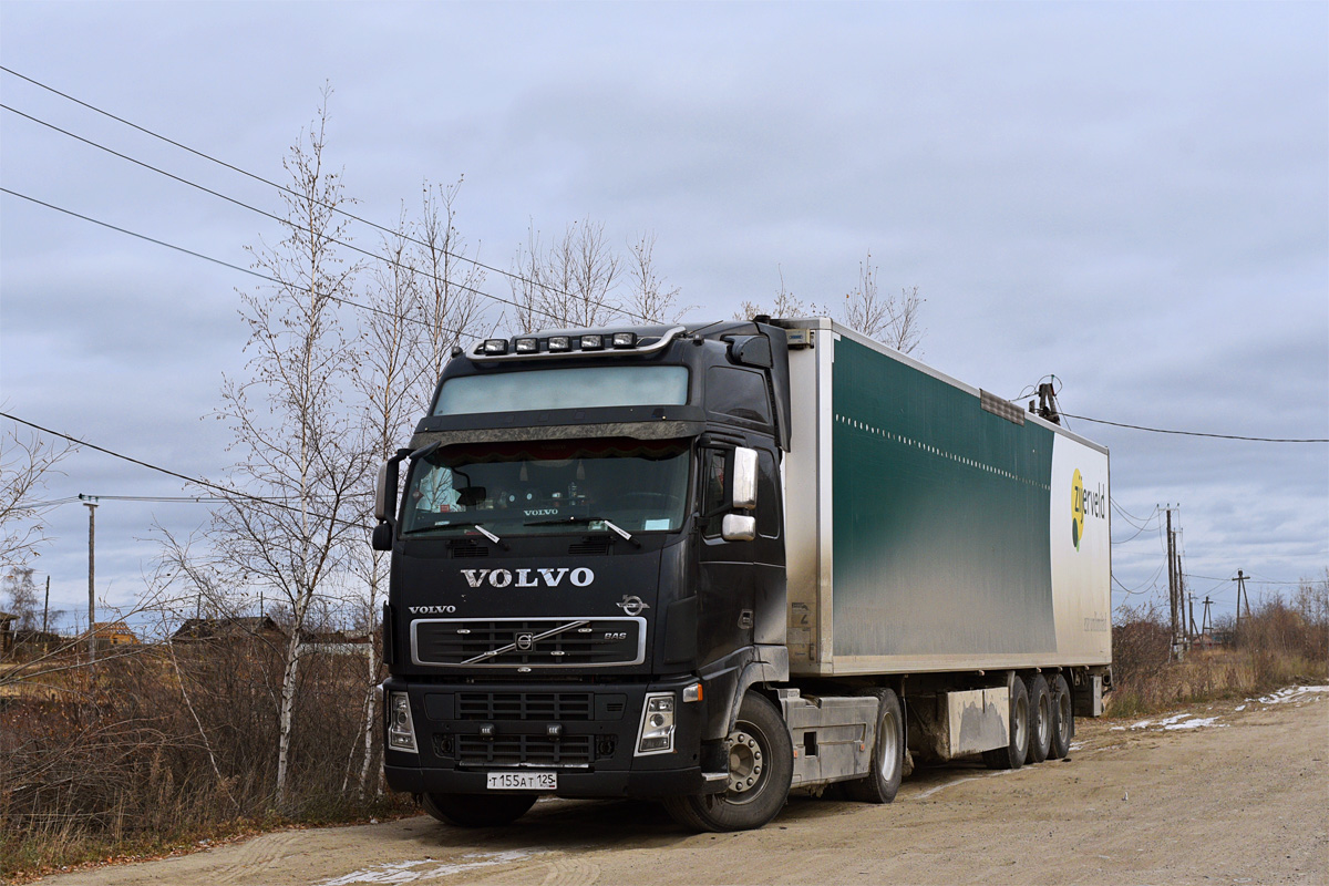 Приморский край, № Т 155 АТ 125 — Volvo ('2002) FH12.420