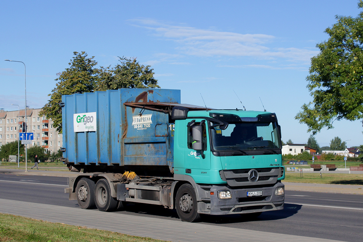 Литва, № KHJ 209 — Mercedes-Benz Actros ('2009) 2541