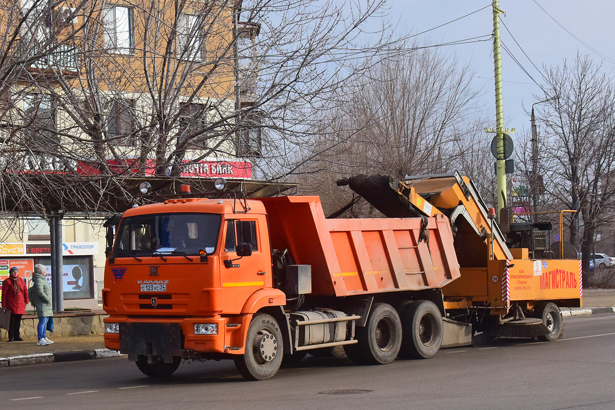 Волгоградская область, № 1032 — КамАЗ-65115-N3; Прицепы дорожные — Прицепы дорожные (общая)