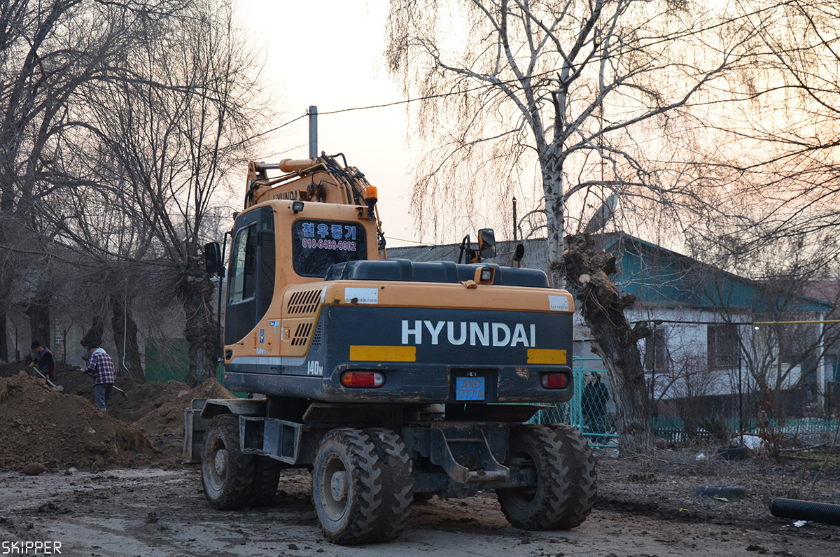 Алматы, № AXD 777 A — Hyundai R140W