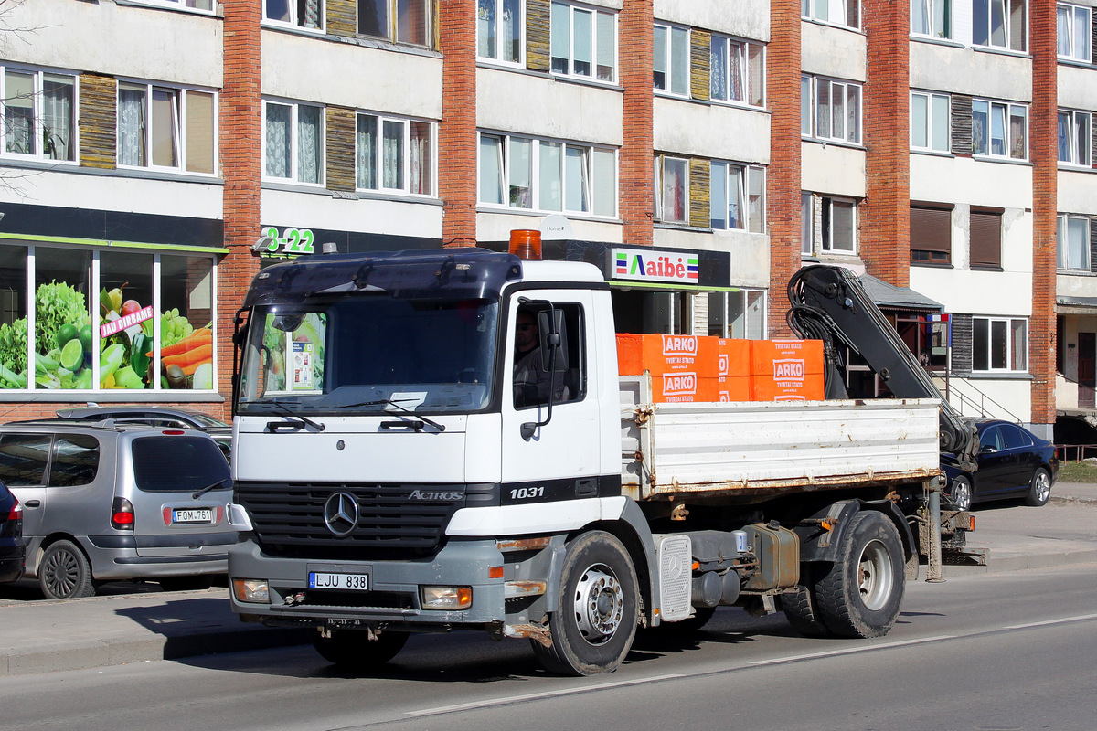 Литва, № LJU 838 — Mercedes-Benz Actros ('1997) 1831