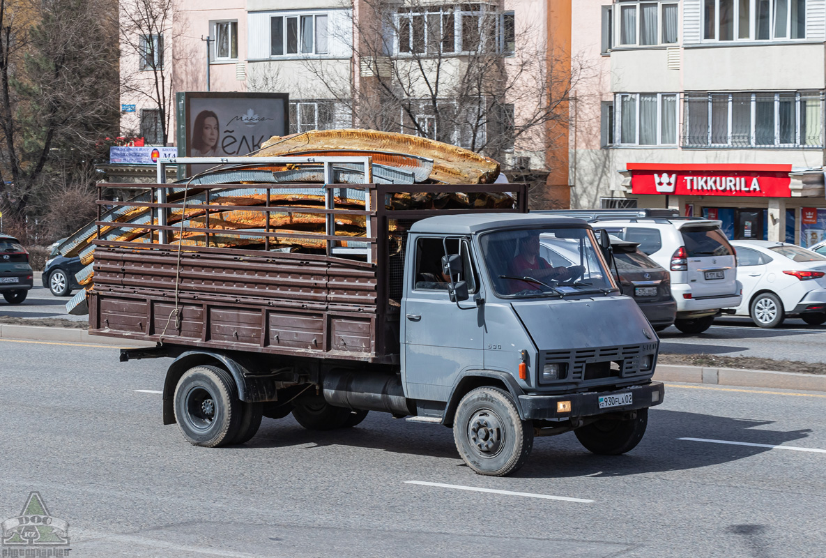 Алматы, № 930 FLA 02 — Steyr (общая модель)