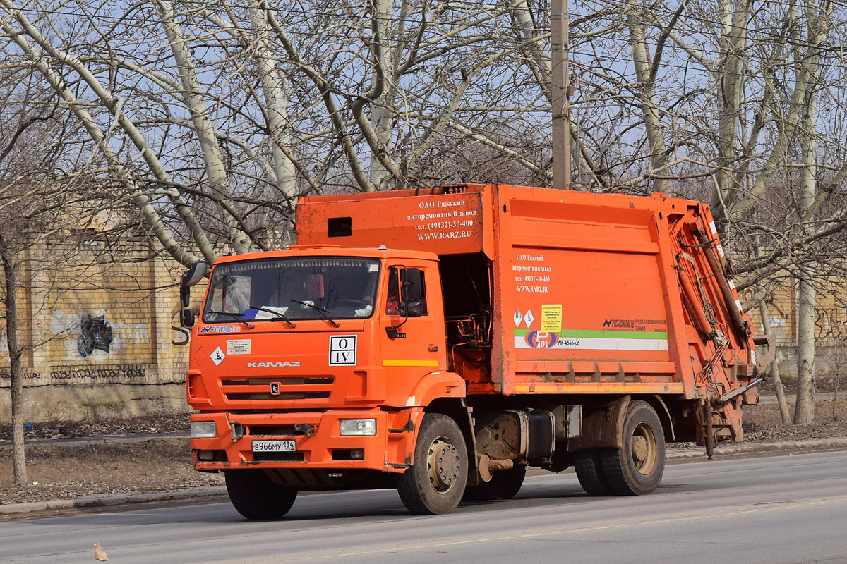 Волгоградская область, № Е 966 МУ 134 — КамАЗ-53605-A5