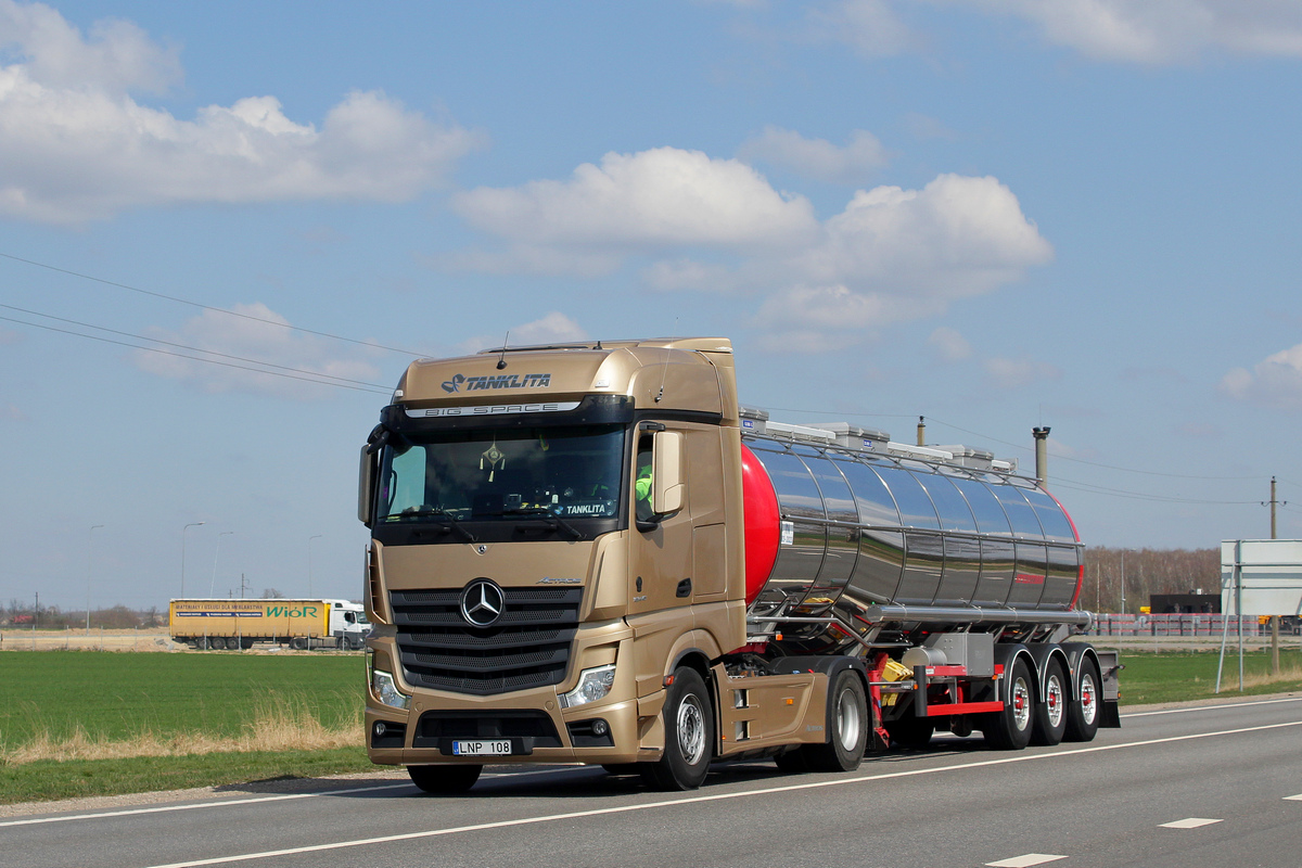 Литва, № LNP 108 — Mercedes-Benz Actros ('2018) 1845