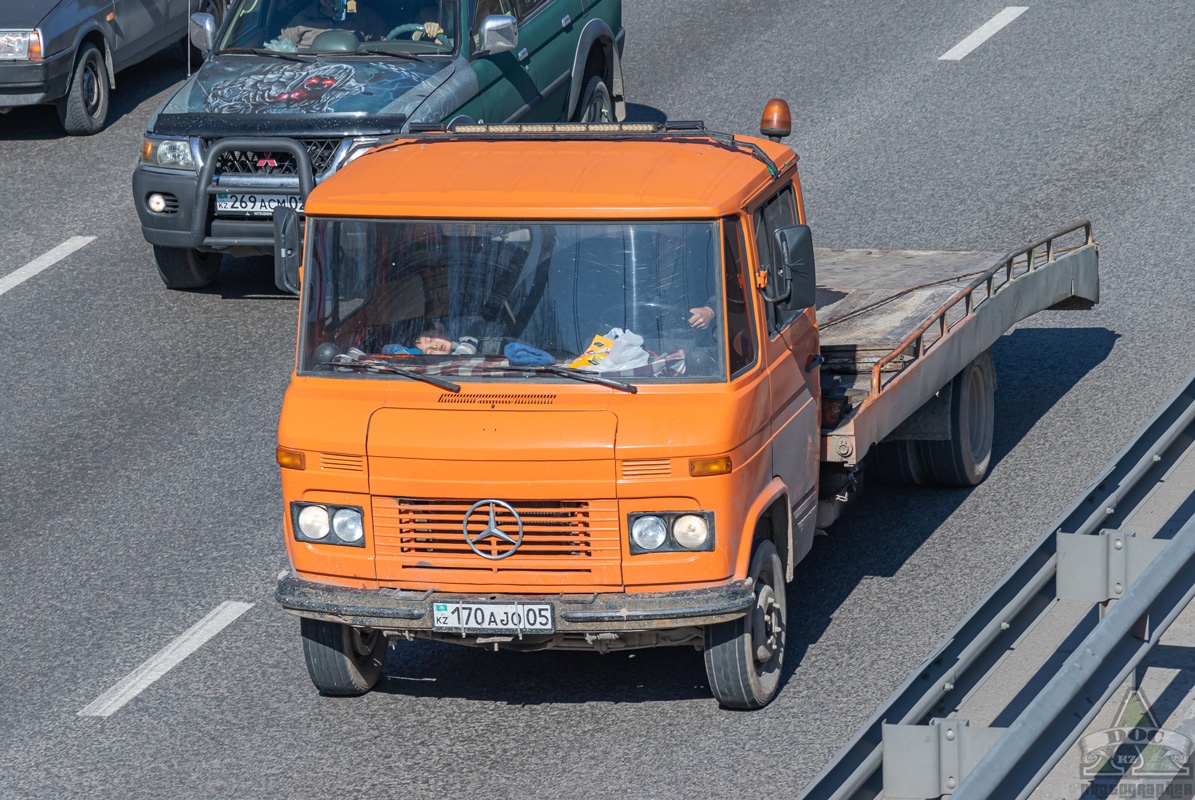 Алматинская область, № 170 AJO 05 — Mercedes-Benz T2 ('1967)