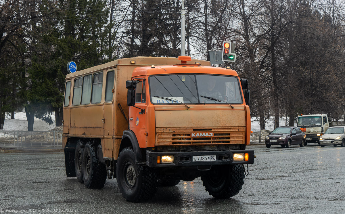 Башкортостан, № В 738 ХР 02 — КамАЗ-43114-02 [43114C]