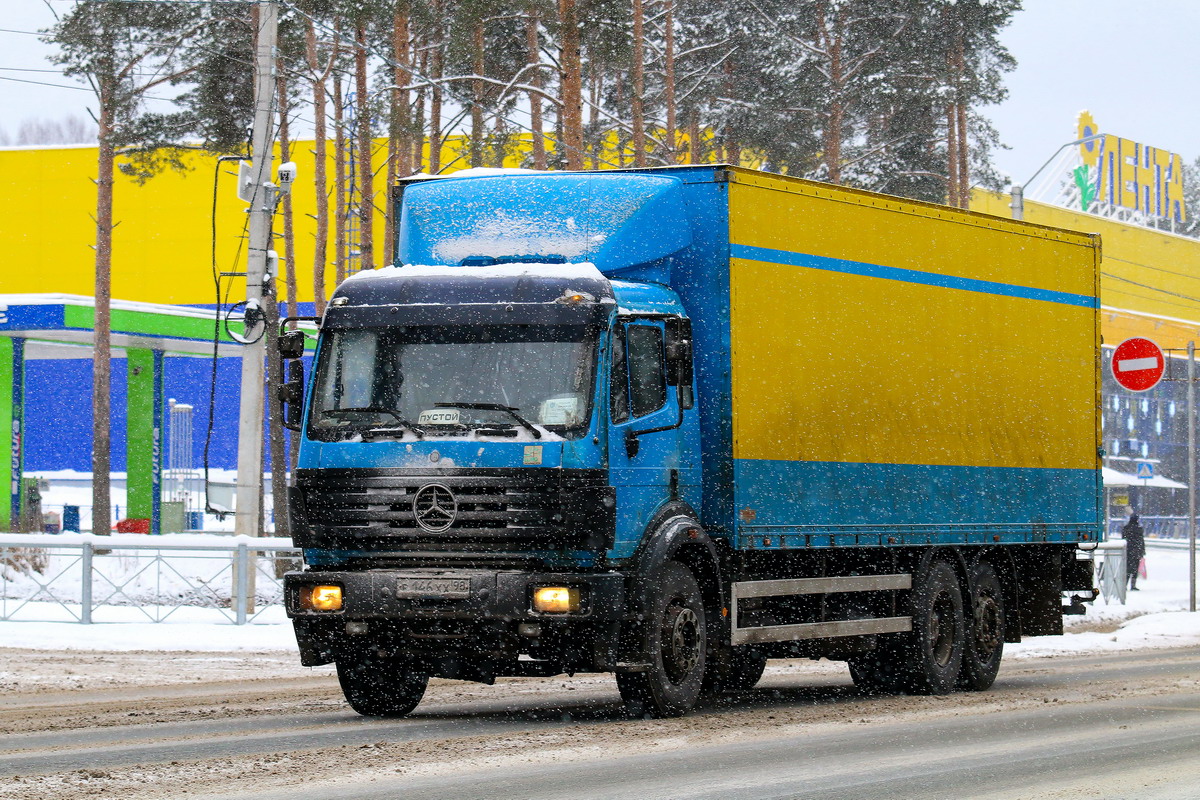 Санкт-Петербург, № Р 146 ХХ 98 — Mercedes-Benz SK (общ. мод.)